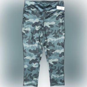 Gap green camo leggings